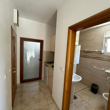 Harasta Lux Apartment Bar Exterior photo