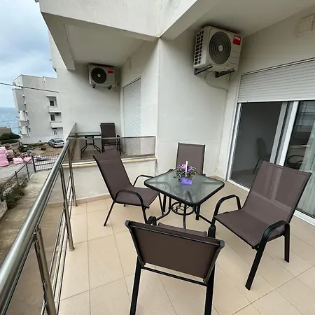 Harasta Lux Apartment Bar Exterior photo