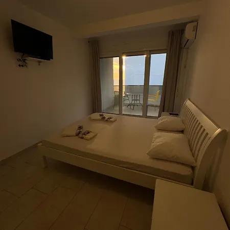 Harasta Lux Apartment Bar Exterior photo
