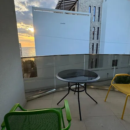 Harasta Lux Apartment Bar Exterior photo