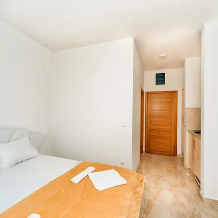 Harasta Lux Apartment Bar Exterior photo