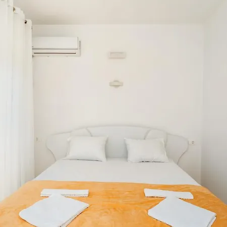 Harasta Lux Apartment Bar Exterior photo