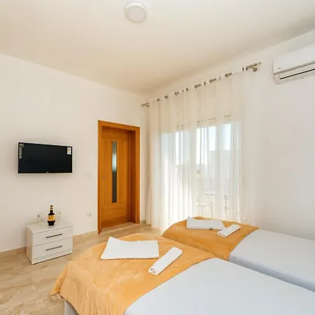 Harasta Lux Apartment Bar Exterior photo