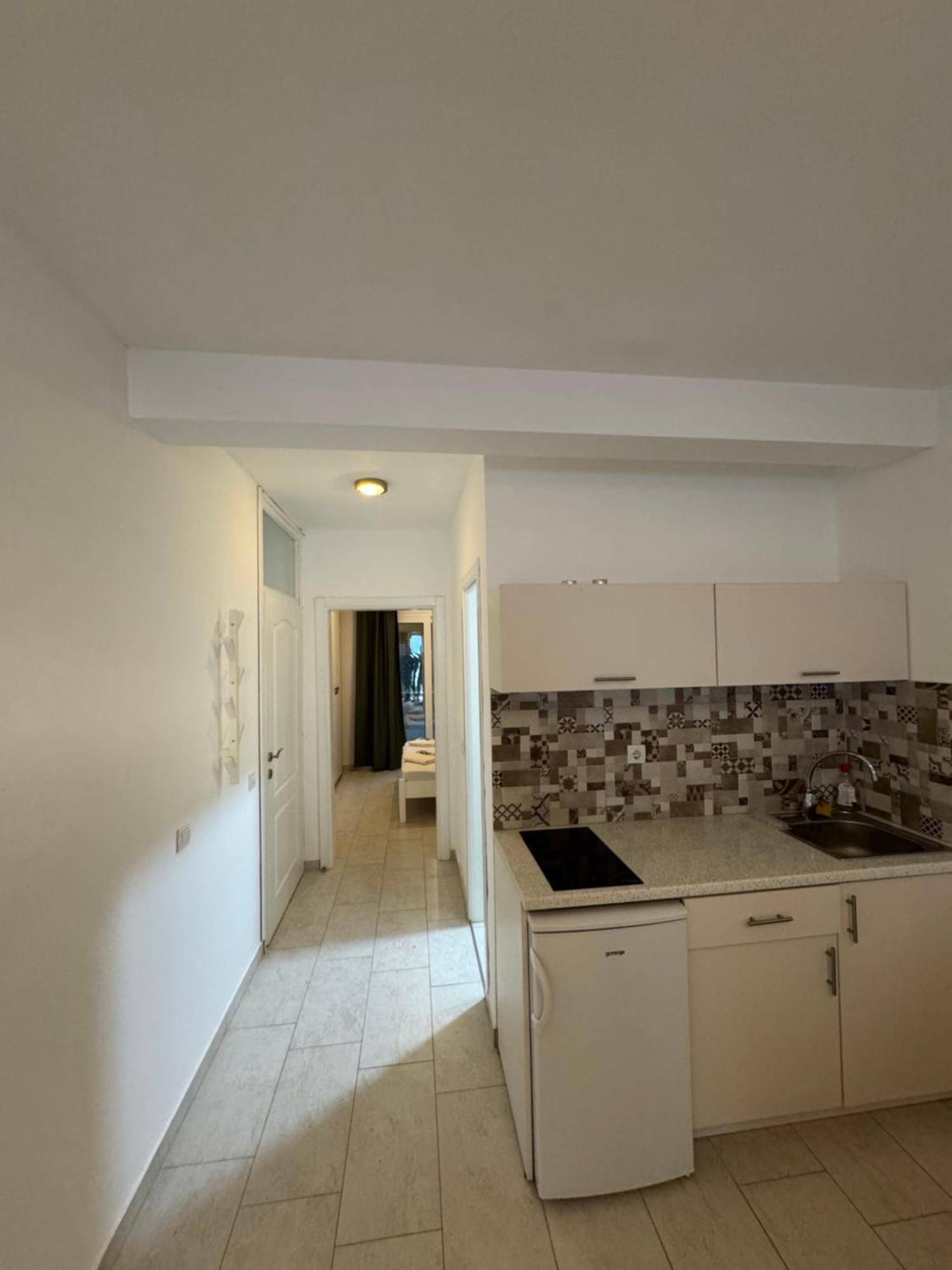 Harasta Lux Appartement Bar