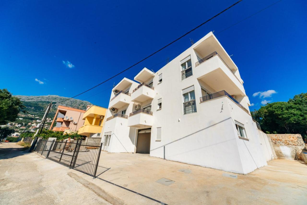 Harasta Lux Apartment