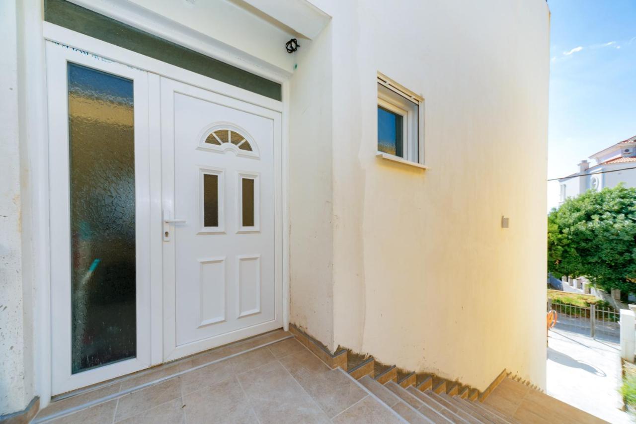 Appartement Harasta Lux Bar